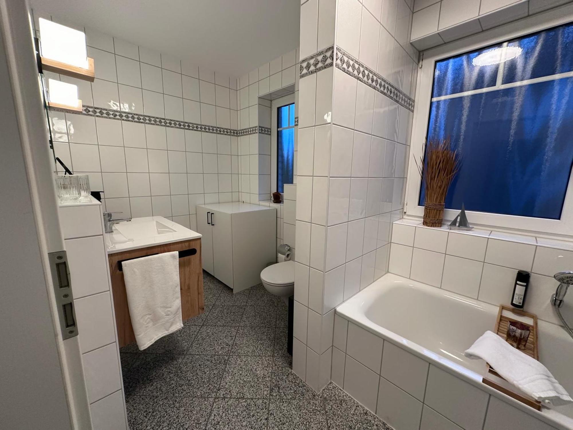 Luxx Downtown - Design-Apartment Zentral Im Ort Bad Zwischenahn Esterno foto