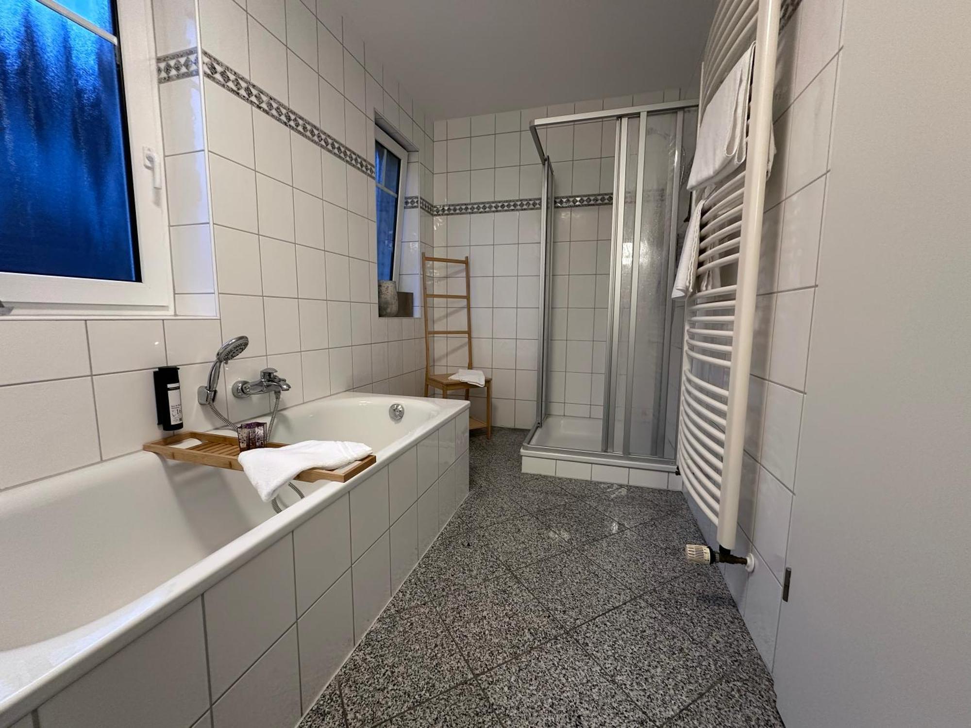 Luxx Downtown - Design-Apartment Zentral Im Ort Bad Zwischenahn Esterno foto
